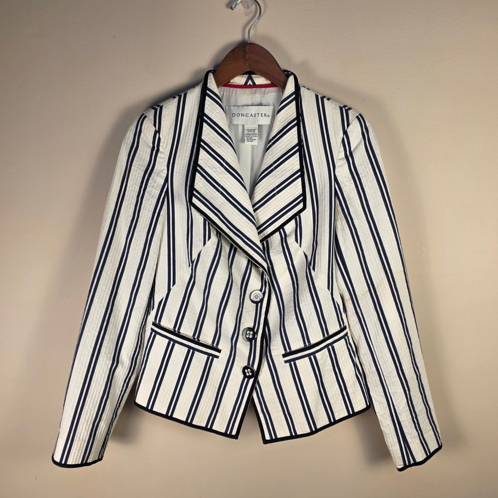 Doncaster Striped Blazer Womens 8 White Navy Seersucker Cotton Blend Jacket